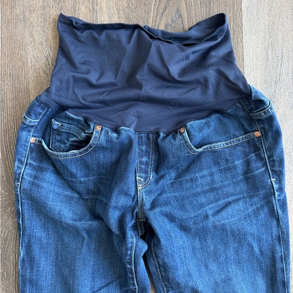 Gap Long and Lean Maternity Jeans. Women’s size 28/6.  Excellent used condition! - Picture 3 of 8